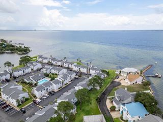 101 Old Ferry Road, 13D, Shalimar, FL 32579
