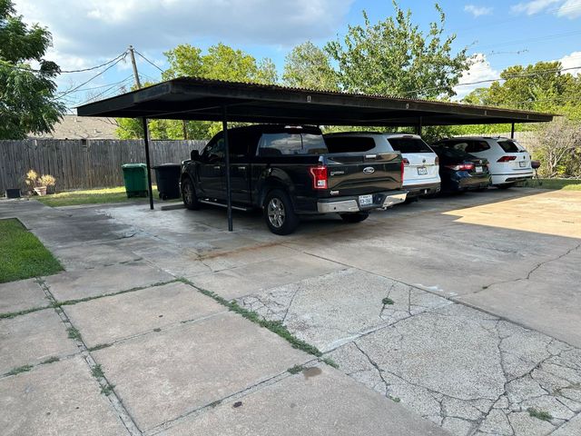 7305 S Gessner Road, Houston, TX 77036