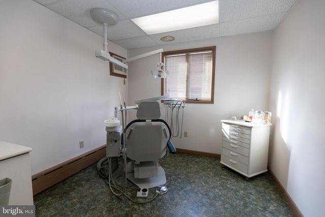 2042 MAHANTONGO ST, Pottsville, PA 17901