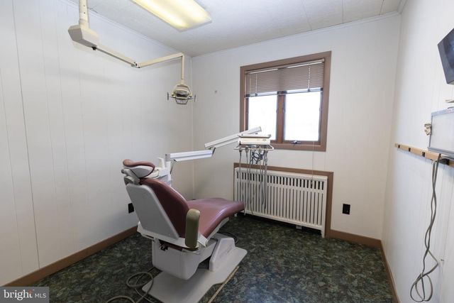 2042 MAHANTONGO ST, Pottsville, PA 17901