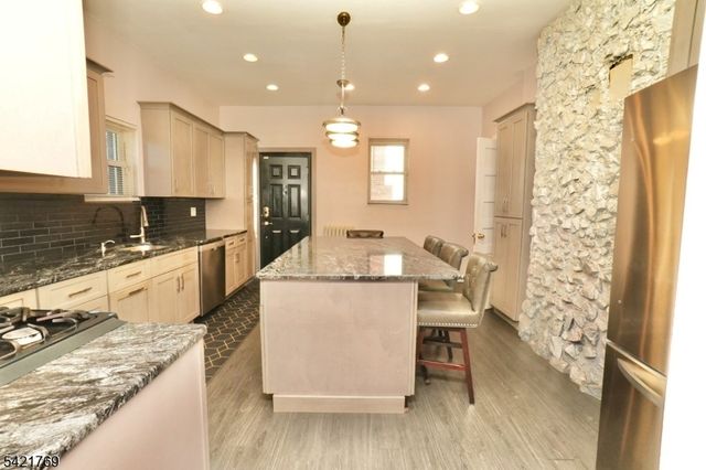 59 Berkeley Ave, Newark City, NJ 07104