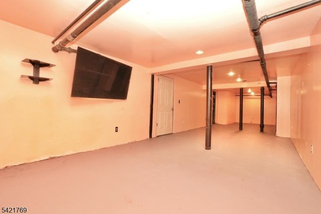 59 Berkeley Ave, Newark City, NJ 07104