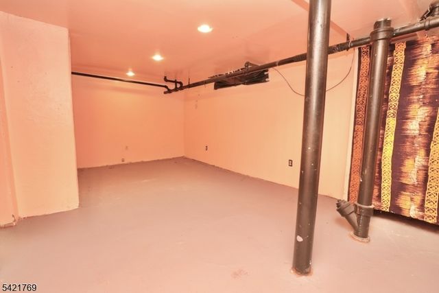 59 Berkeley Ave, Newark City, NJ 07104