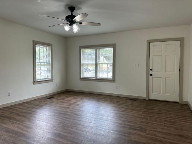 112 N Lovell Avenue, Chattanooga, TN 37411