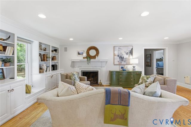 2215 Huguenot Trl, Powhatan, VA 23139
