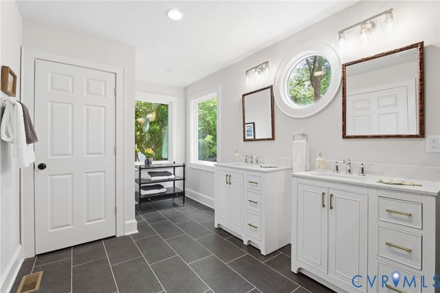 2215 Huguenot Trl, Powhatan, VA 23139