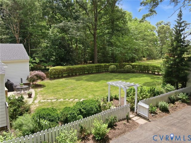 2215 Huguenot Trl, Powhatan, VA 23139