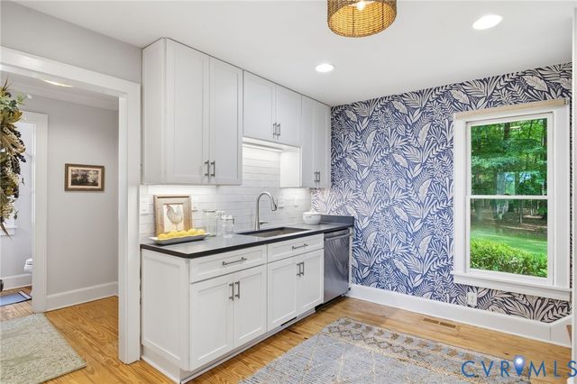 2215 Huguenot Trl, Powhatan, VA 23139