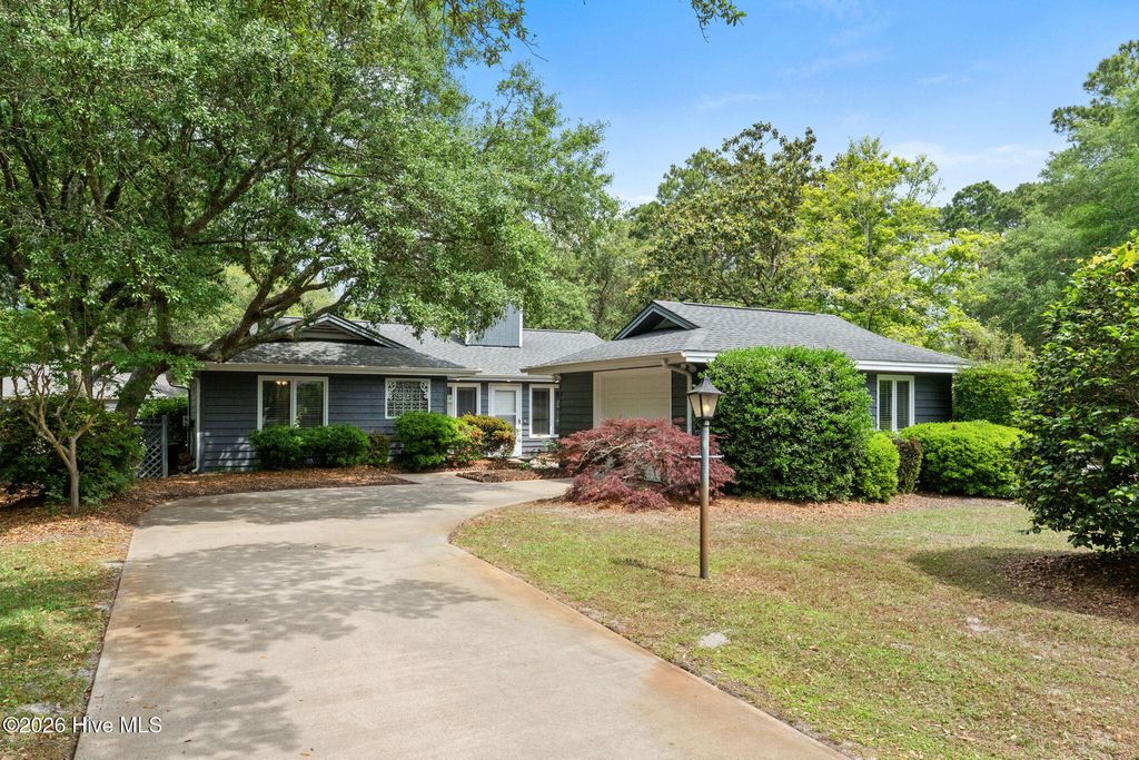 604 Camellia Lane, Sunset Beach, NC 28468