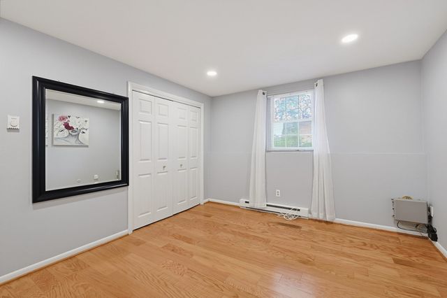 91 Pleasant St D1, Medfield, MA 02052