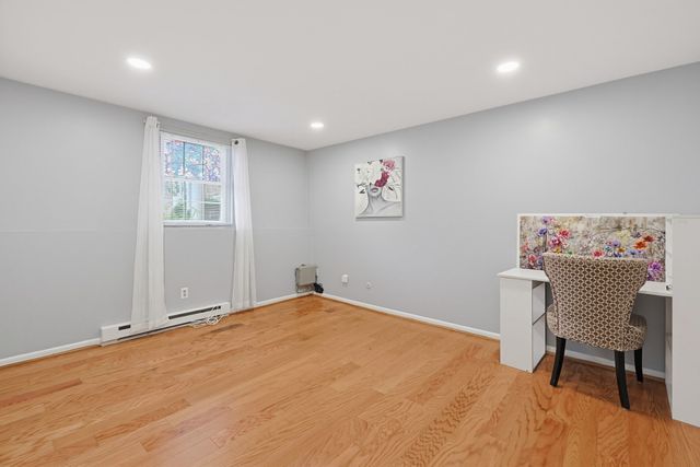 91 Pleasant St D1, Medfield, MA 02052
