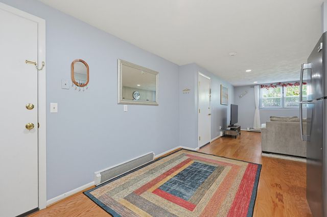 91 Pleasant St D1, Medfield, MA 02052