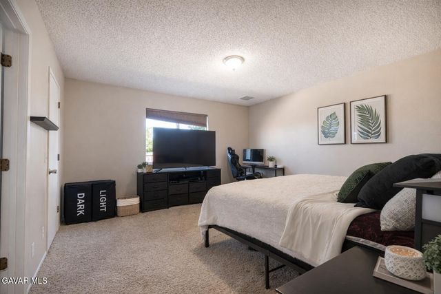 8301 Dogwood Avenue, California City, CA 93505