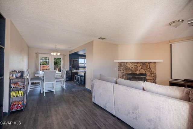 8301 Dogwood Avenue, California City, CA 93505