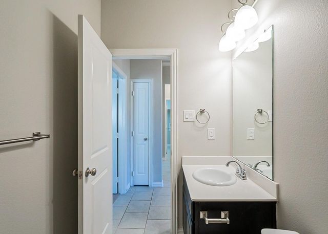 312 Emerald Creek Drive, Fort Worth, TX 76131