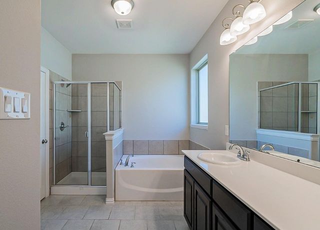 312 Emerald Creek Drive, Fort Worth, TX 76131