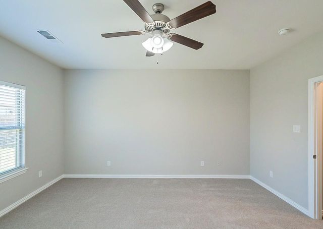 312 Emerald Creek Drive, Fort Worth, TX 76131