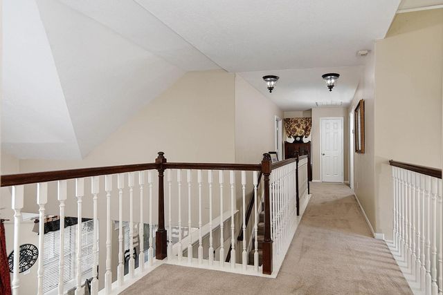 2 Taupewood Place, The Woodlands, TX 77384