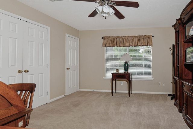 2 Taupewood Place, The Woodlands, TX 77384