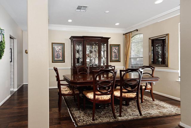 2 Taupewood Place, The Woodlands, TX 77384