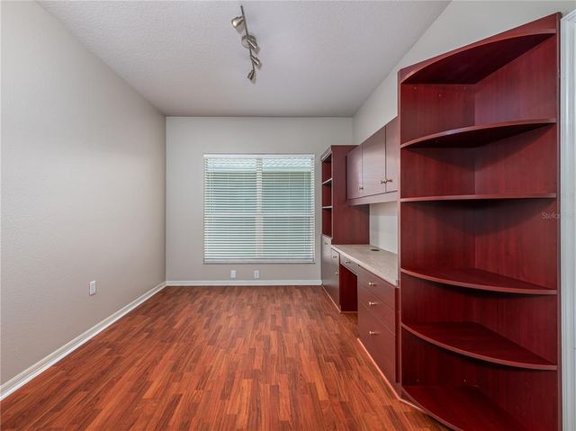 1602 HIDDEN MEADOW COURT, Valrico, FL 33594