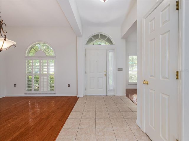 1602 HIDDEN MEADOW COURT, Valrico, FL 33594