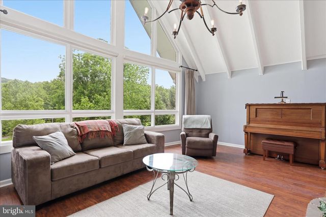 3370 HARPERS FERRY RD, Sharpsburg, MD 21782