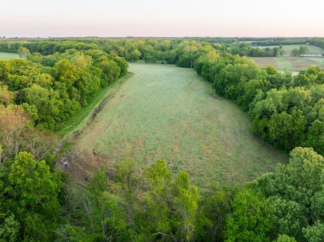 40801 E Route B Road, Creighton, MO 64739