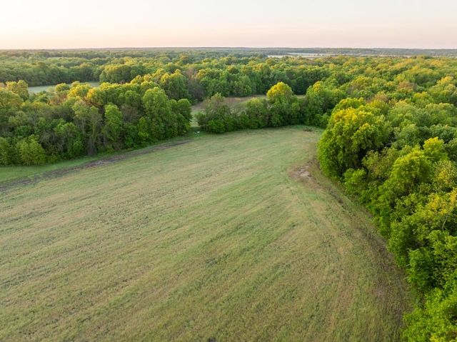 40801 E Route B Road, Creighton, MO 64739
