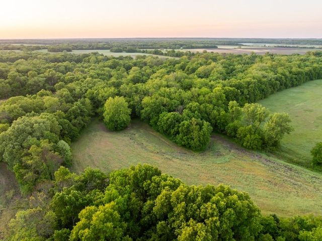 40801 E Route B Road, Creighton, MO 64739