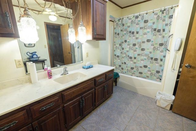 40801 E Route B Road, Creighton, MO 64739