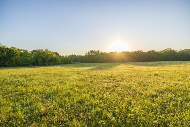 40801 E Route B Road, Creighton, MO 64739