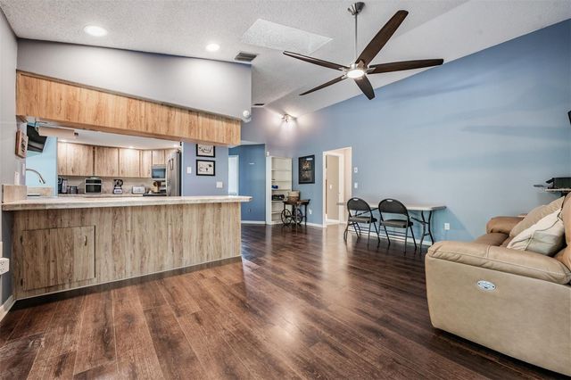 9020 TOURNAMENT DRIVE, Hudson, FL 34667