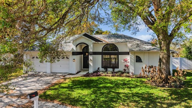 9020 TOURNAMENT DRIVE, Hudson, FL 34667