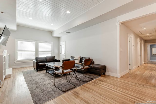 416 Funston, San Antonio, TX 78209