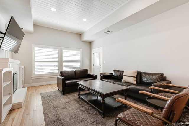 416 Funston, San Antonio, TX 78209