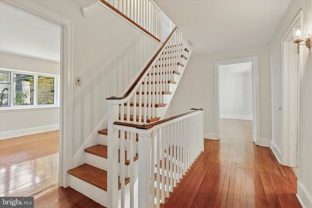 8011 NAVAJO ST, Philadelphia, PA 19118