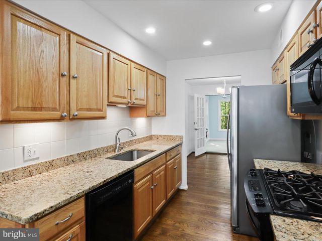 5281 NAVAHO DR, Alexandria, VA 22312