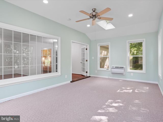 5281 NAVAHO DR, Alexandria, VA 22312