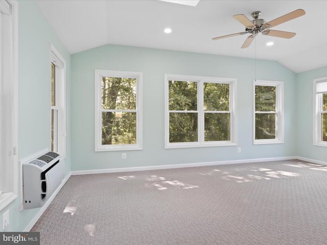 5281 NAVAHO DR, Alexandria, VA 22312