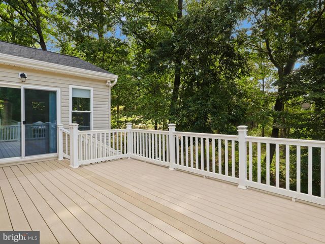 5281 NAVAHO DR, Alexandria, VA 22312