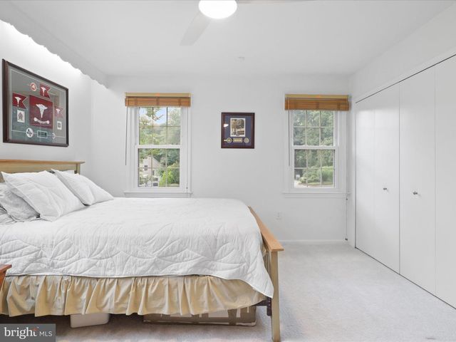 5281 NAVAHO DR, Alexandria, VA 22312