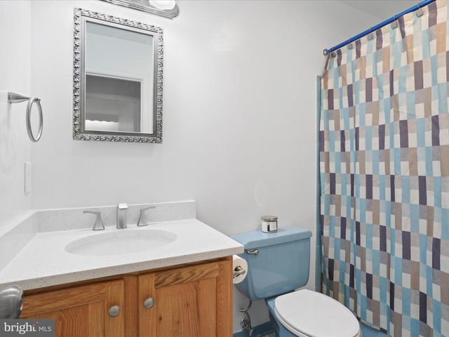 5281 NAVAHO DR, Alexandria, VA 22312