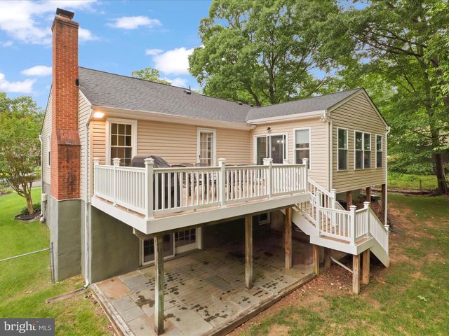 5281 NAVAHO DR, Alexandria, VA 22312