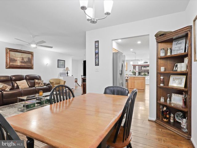 5281 NAVAHO DR, Alexandria, VA 22312