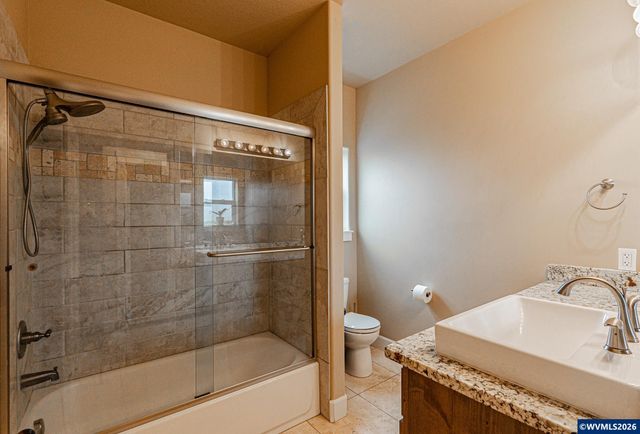 217 White Oak Wy, Shady Cove, OR 97539
