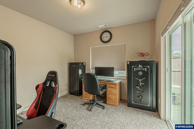 217 White Oak Wy, Shady Cove, OR 97539