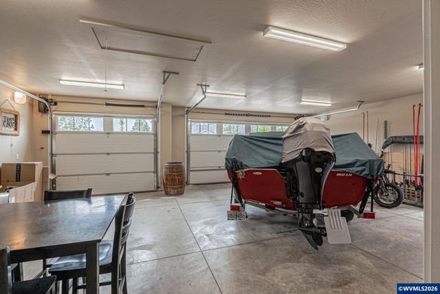 217 White Oak Wy, Shady Cove, OR 97539