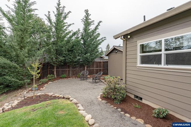 217 White Oak Wy, Shady Cove, OR 97539
