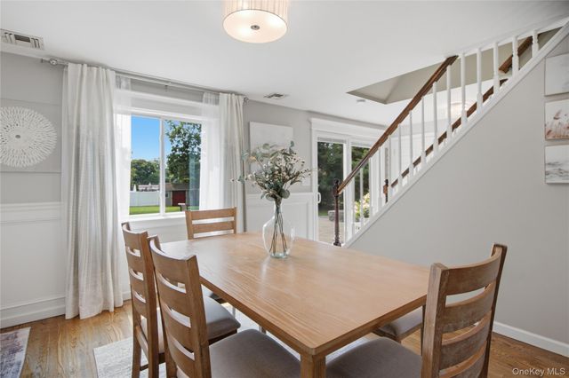 4 Acorn Street, Ronkonkoma, NY 11779